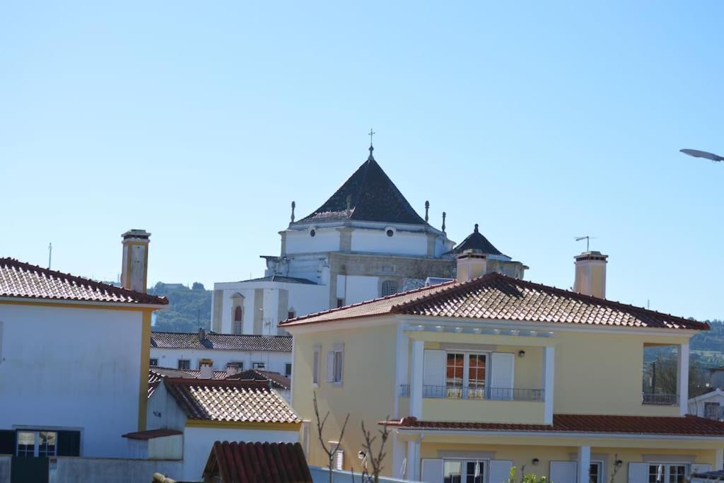 Casa Da Varzea - O Castelo A Janela!!! Óbidos Buitenkant foto